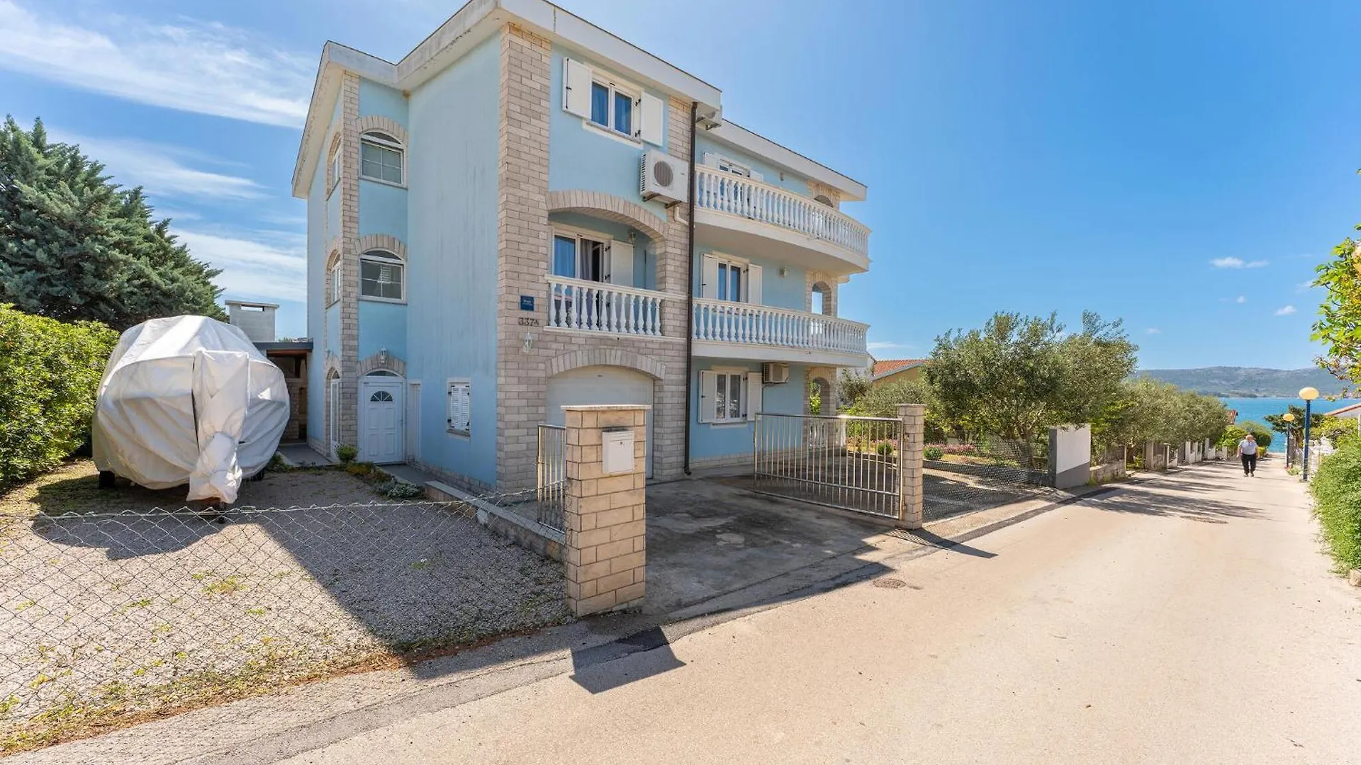 Lovely Apartment In Sveti Filip I Jakov With Kitchen Хорватия